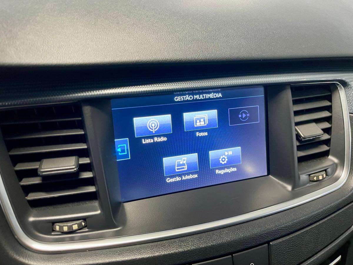 peugeot-508-sw-2015-diesel-1560cc