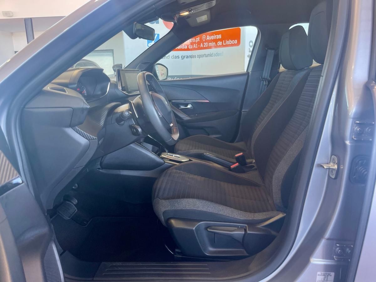 peugeot-2008-2023-gasolina-1199cc