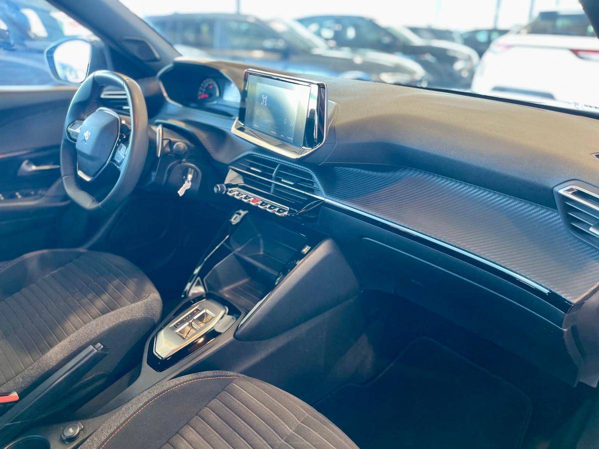 peugeot-2008-2023-gasolina-1199cc