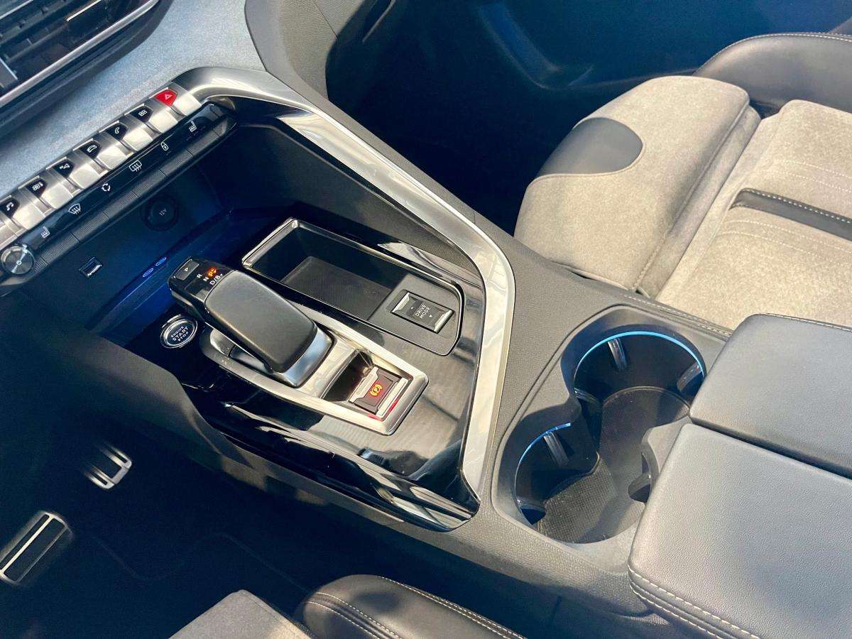 peugeot-3008-2021-hibrido-a-gasolina-1598cc