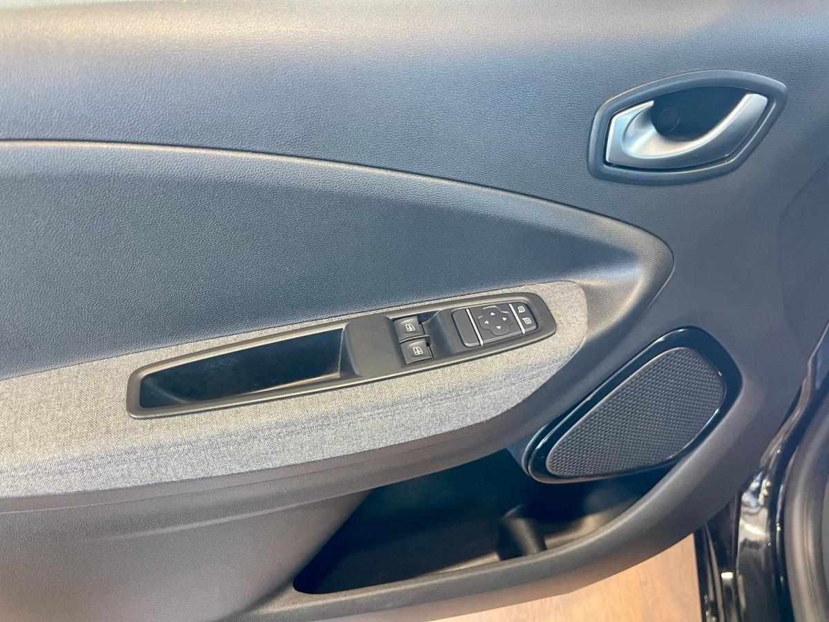 renault-zoe-2020-eletrico-0cc