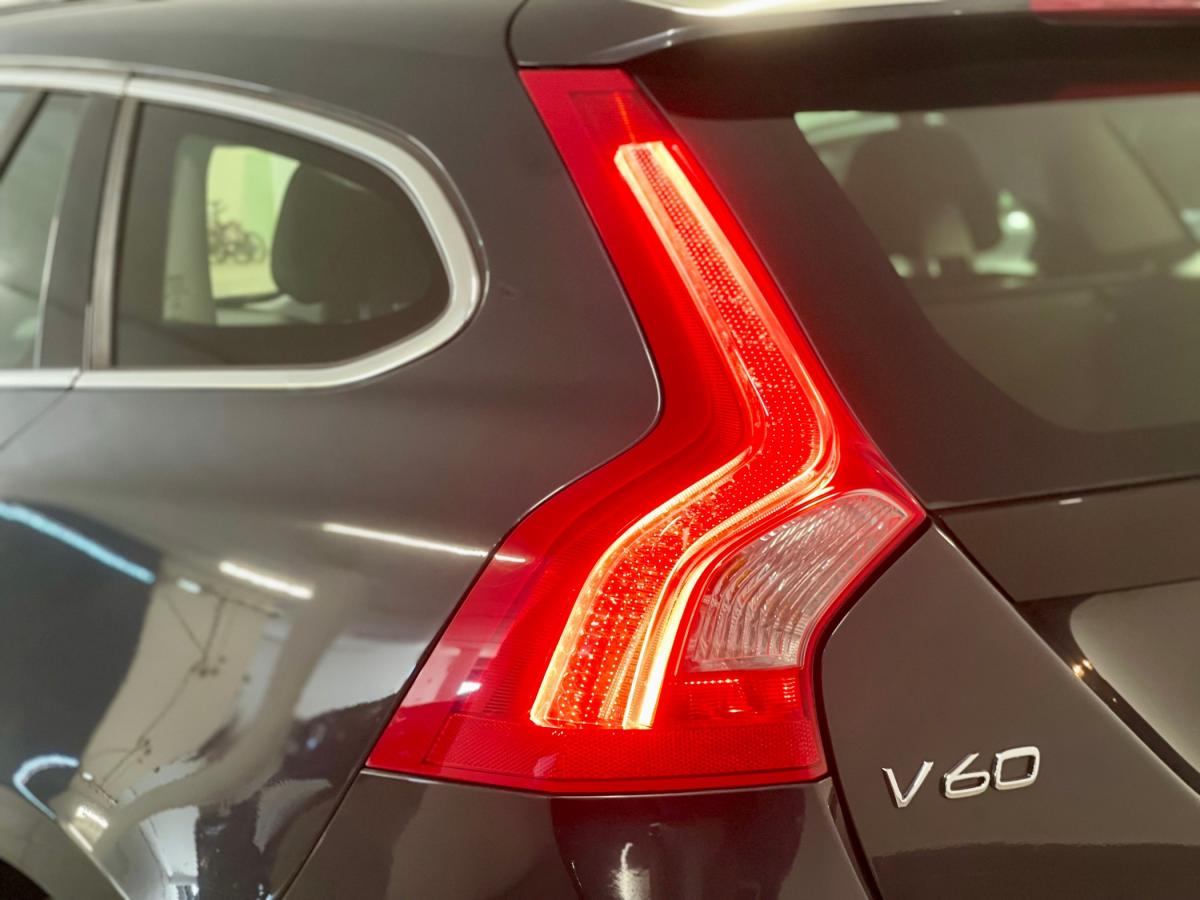volvo-v60-2014-diesel-1969cc
