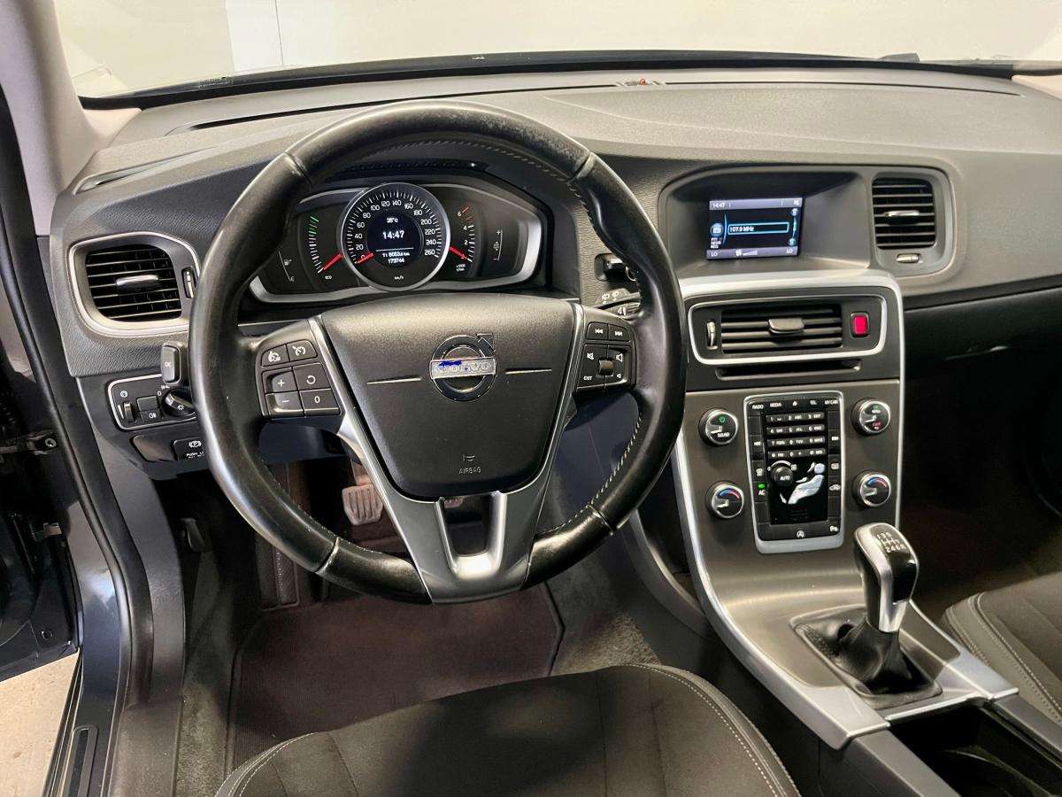volvo-v60-2014-diesel-1969cc