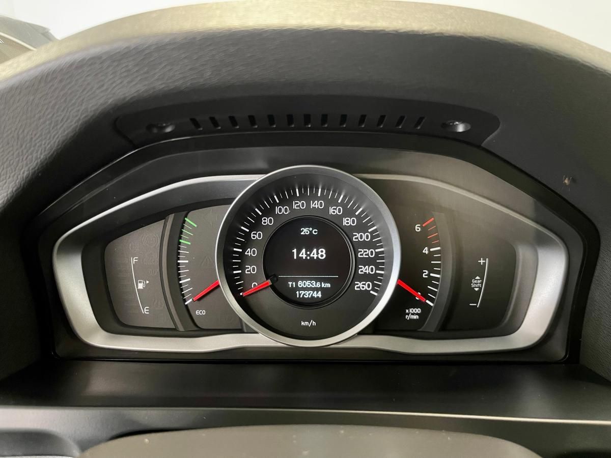 volvo-v60-2014-diesel-1969cc
