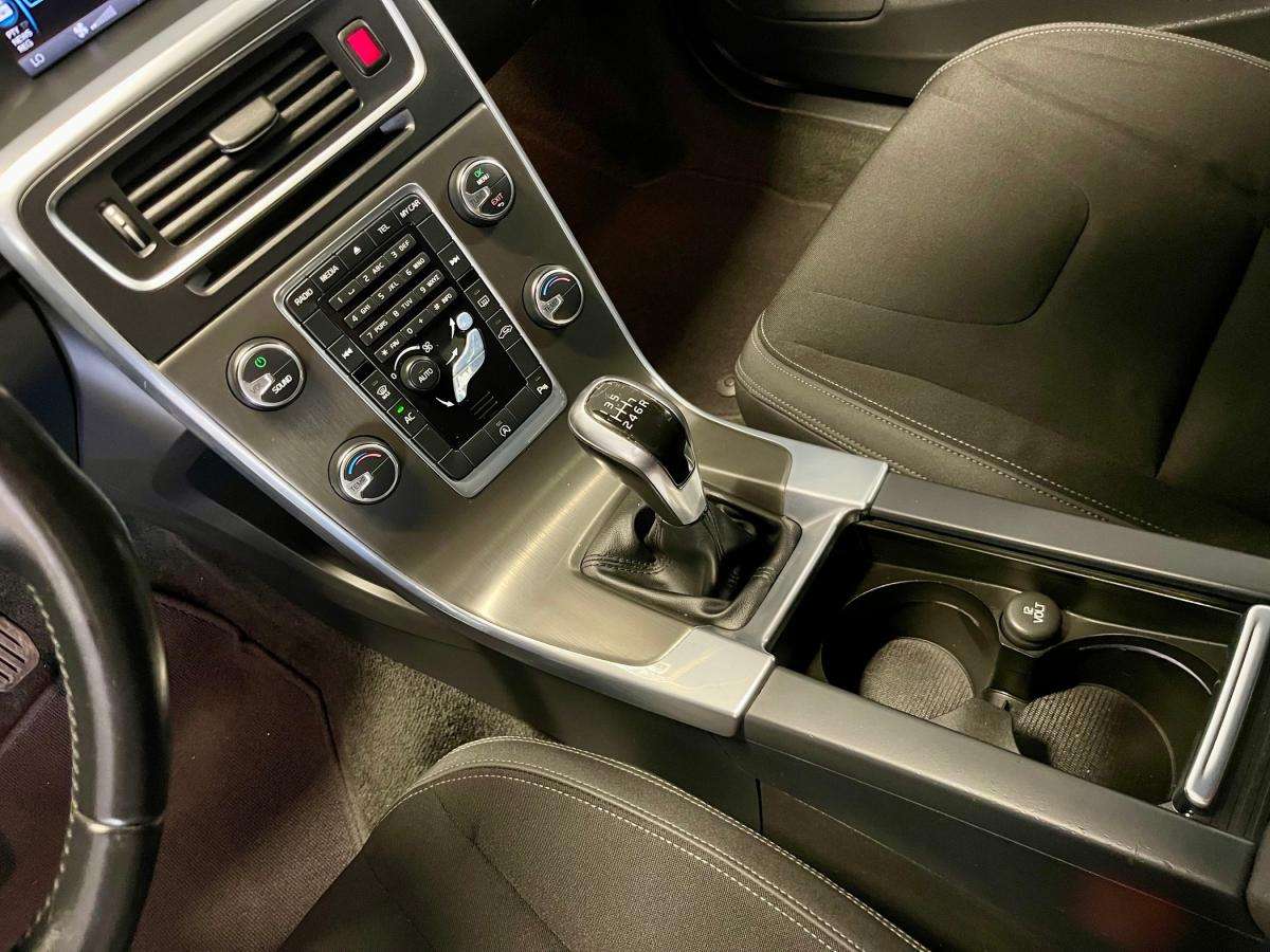 volvo-v60-2014-diesel-1969cc