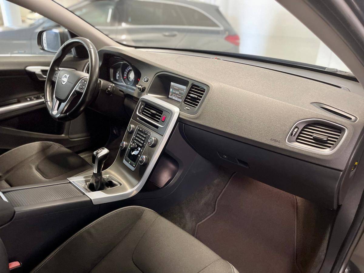 volvo-v60-2014-diesel-1969cc