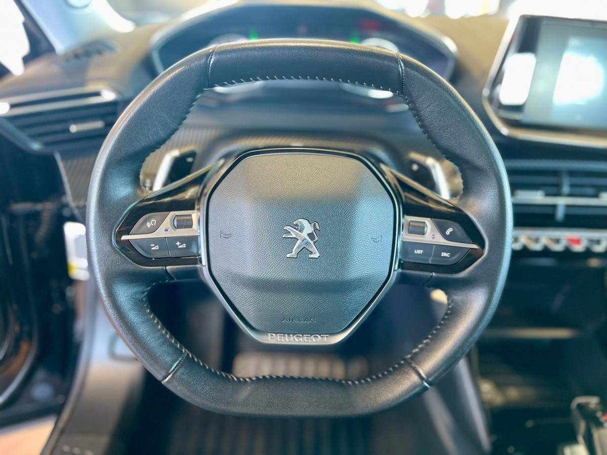 peugeot-2008-2022-gasolina-1199cc