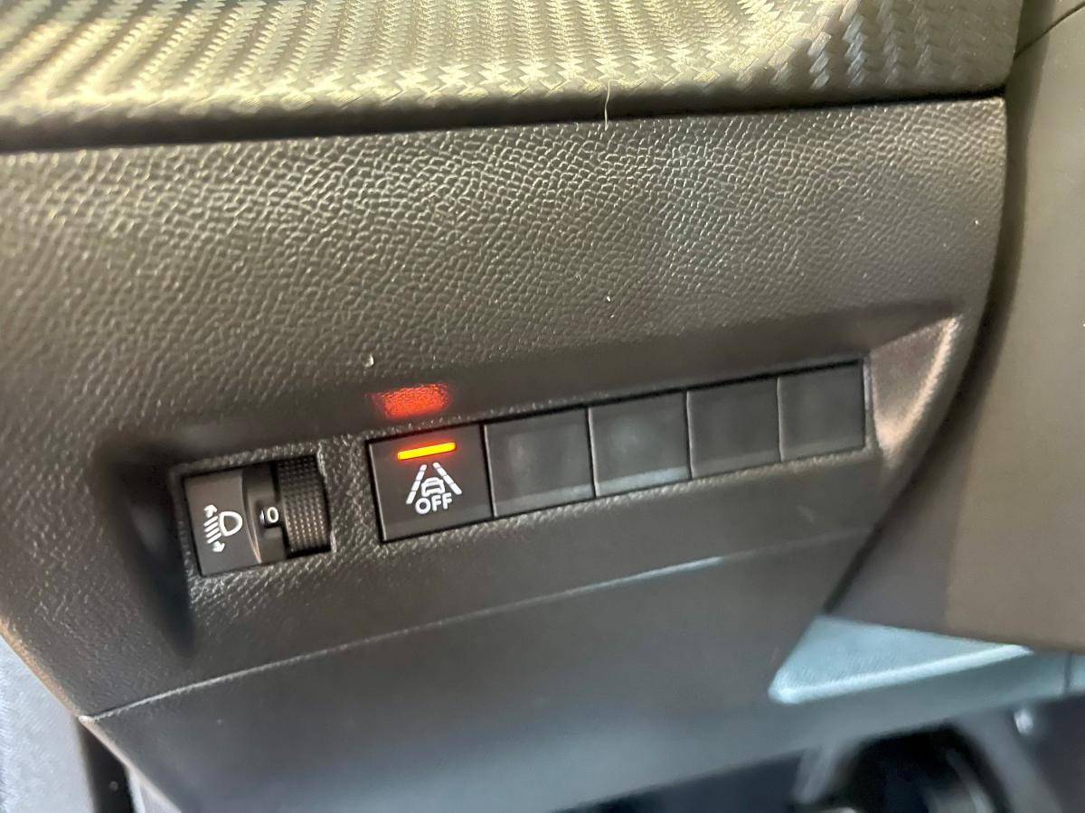 peugeot-2008-2022-gasolina-1199cc