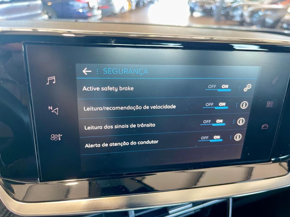 peugeot-2008-2022-gasolina-1199cc