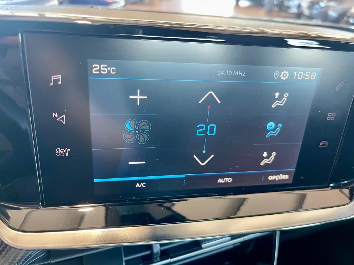peugeot-2008-2022-gasolina-1199cc