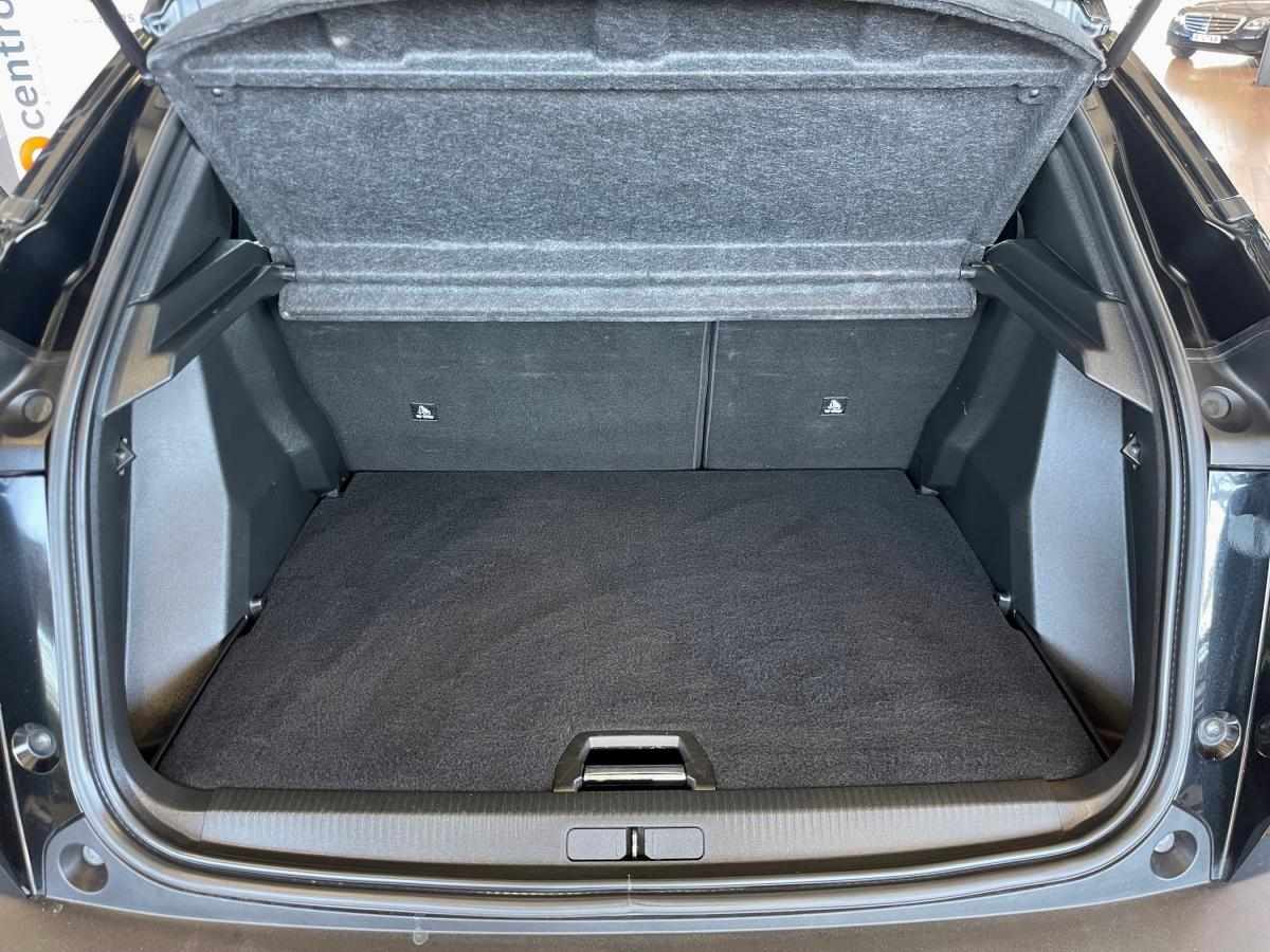 peugeot-2008-2022-gasolina-1199cc