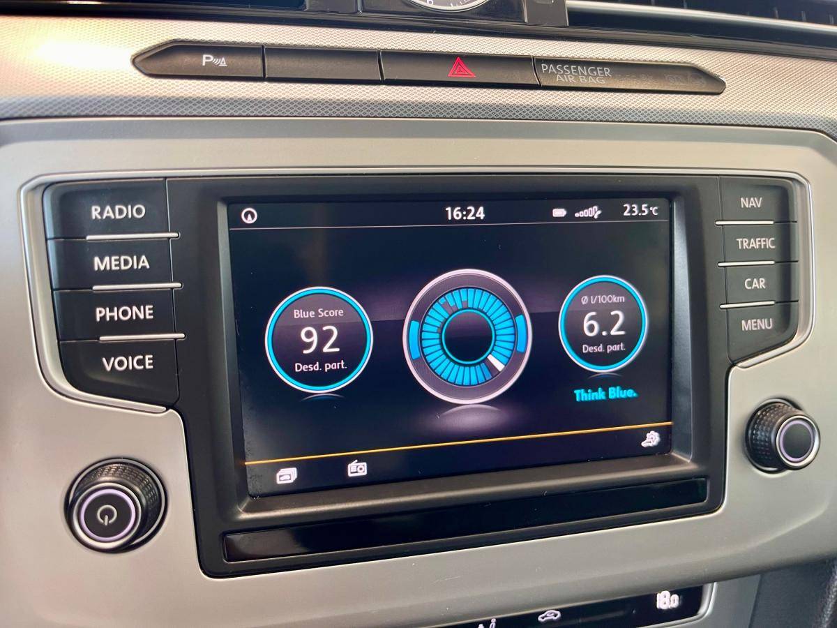 volkswagen-passat-2016-diesel-1598cc