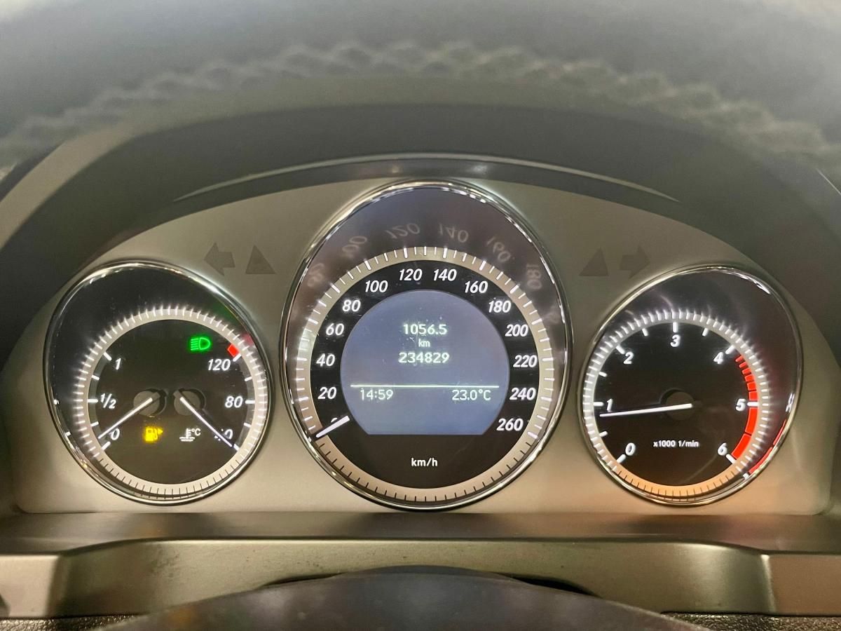 mercedes-benz-classe-c-2010-diesel-2143cc