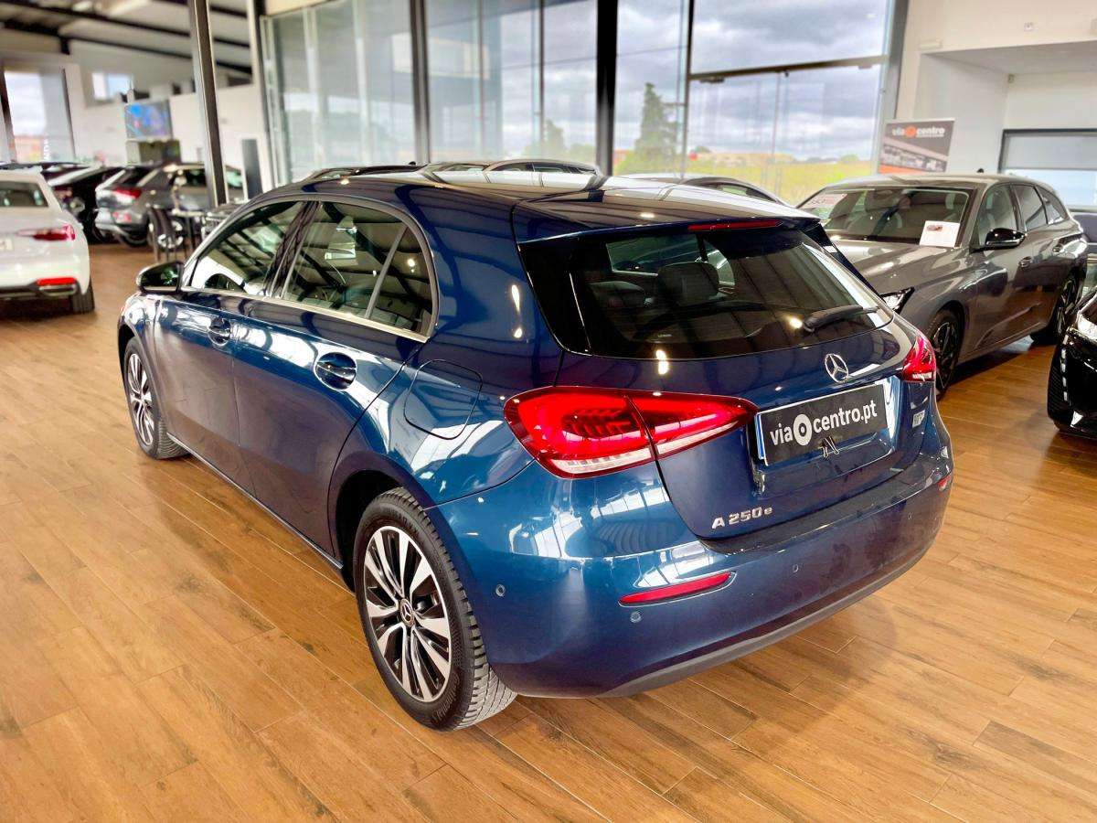 mercedes-benz-classe-a-2021-hibrido-a-gasolina-1332cc