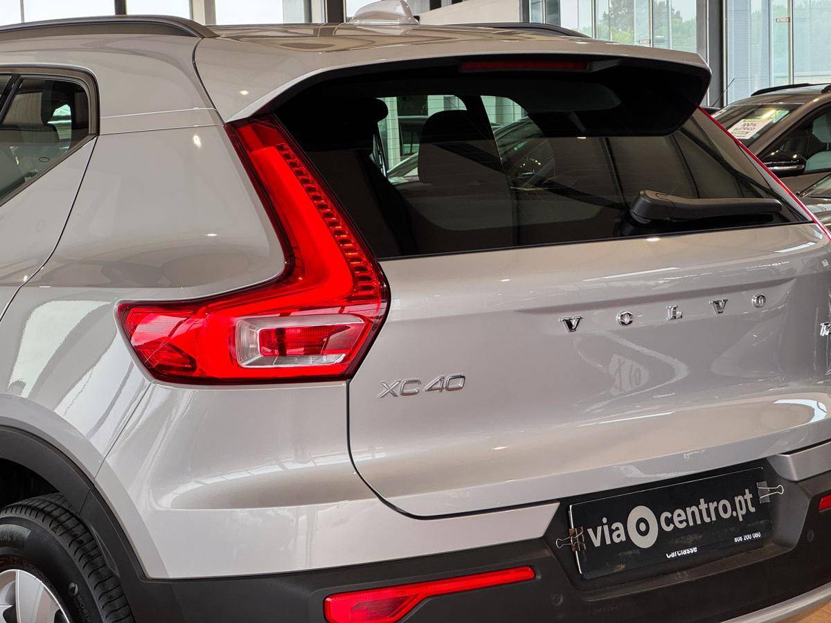 volvo-xc40-2023-gasolina-1477cc