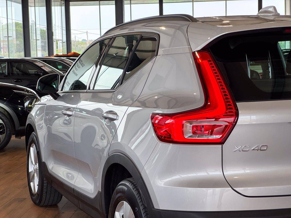 volvo-xc40-2023-gasolina-1477cc