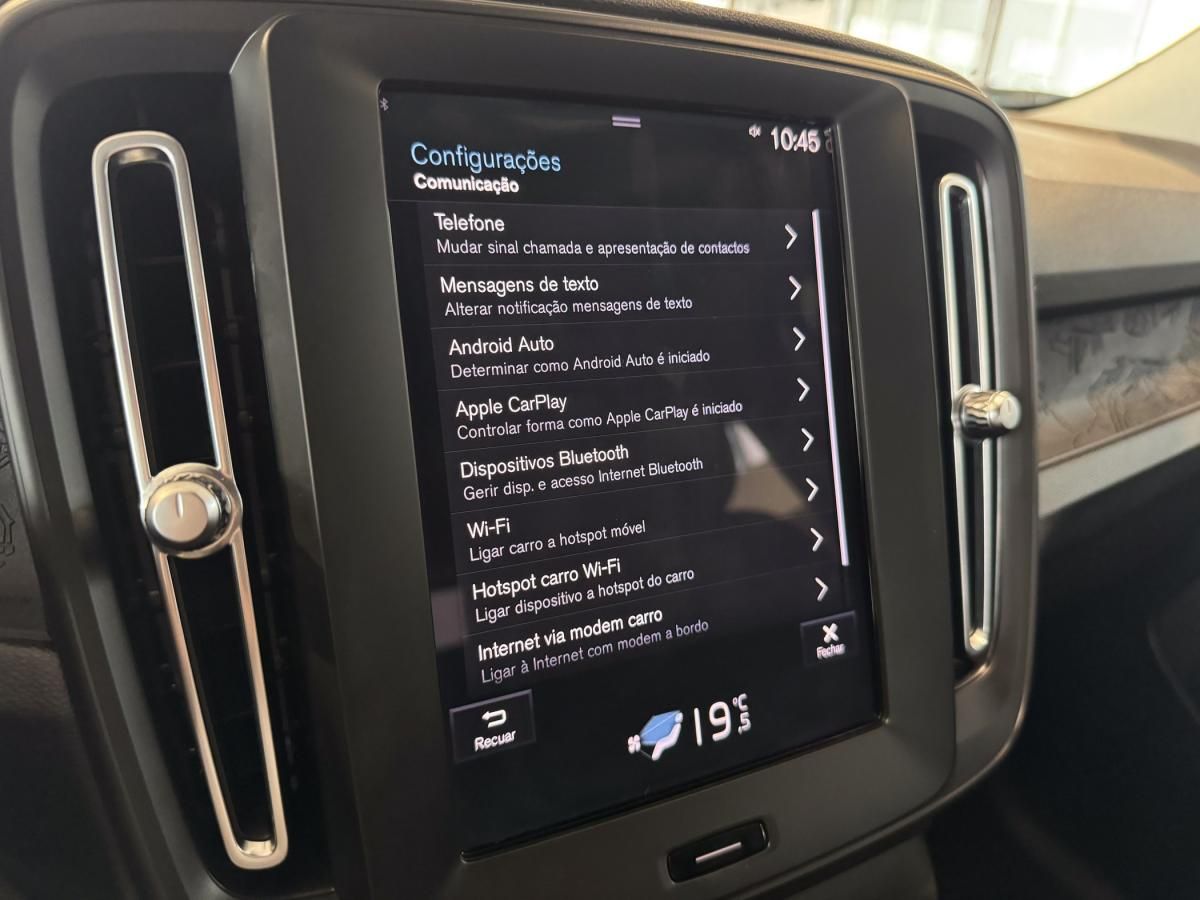 volvo-xc40-2023-gasolina-1477cc