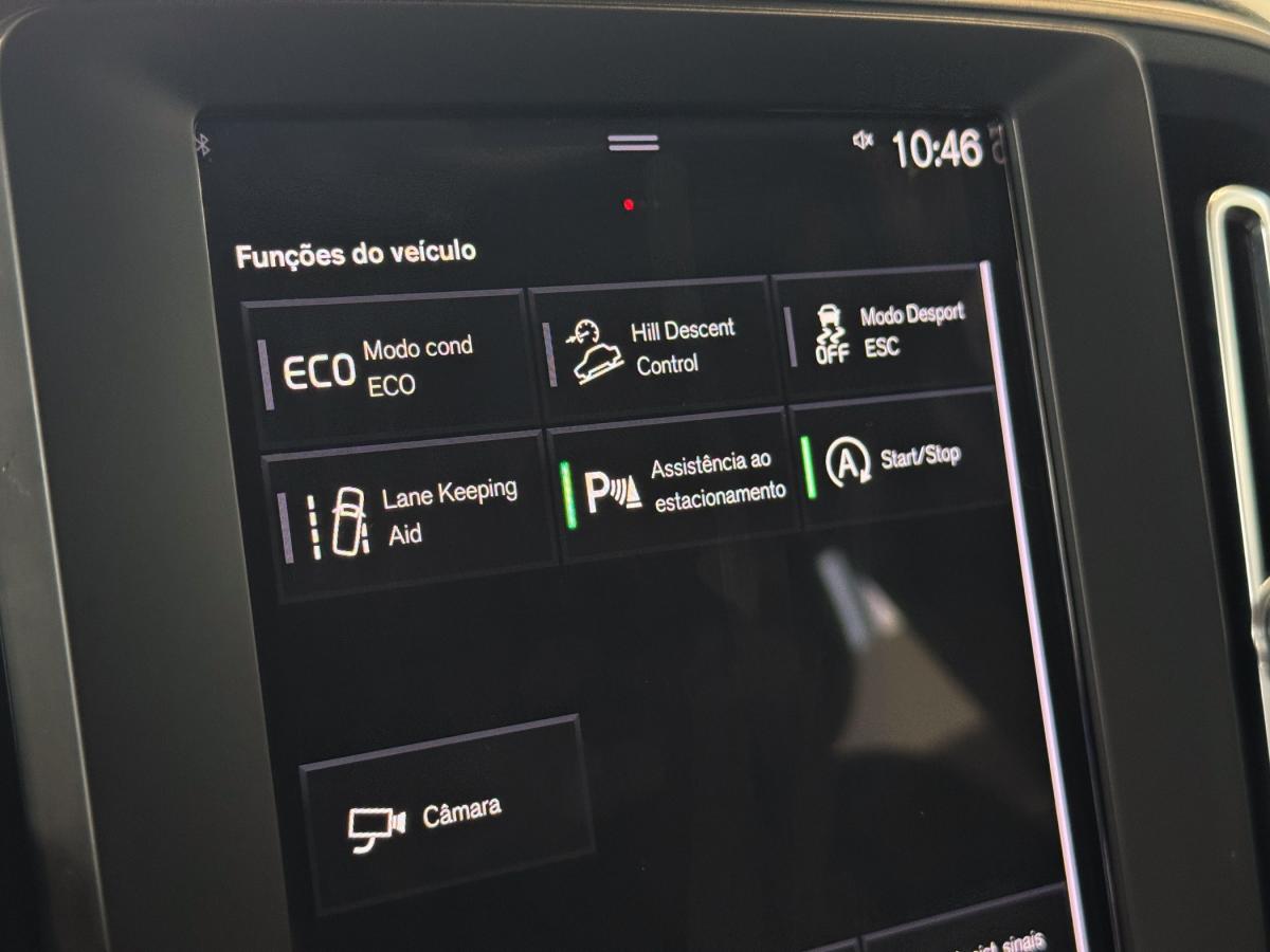 volvo-xc40-2023-gasolina-1477cc