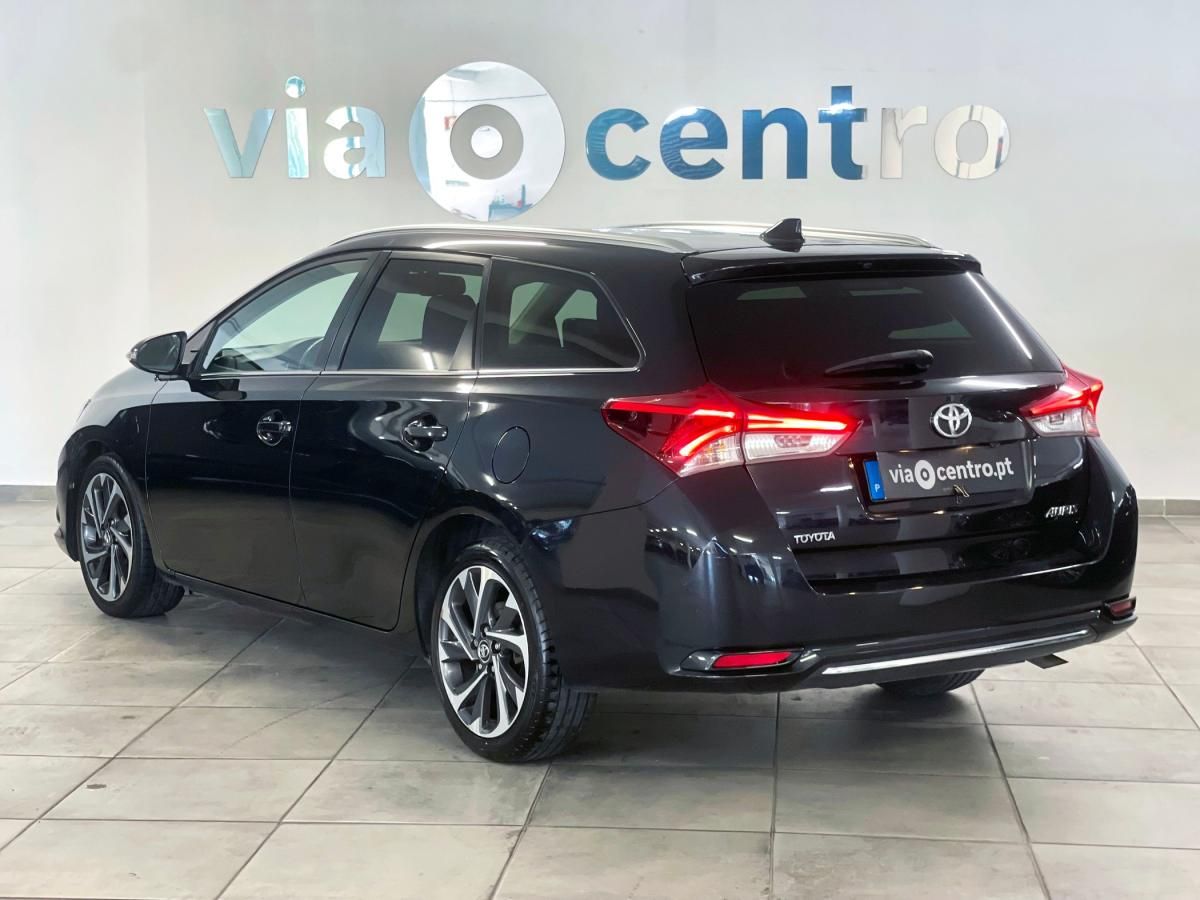 toyota-auris-touring-sports-2015-diesel-1364cc