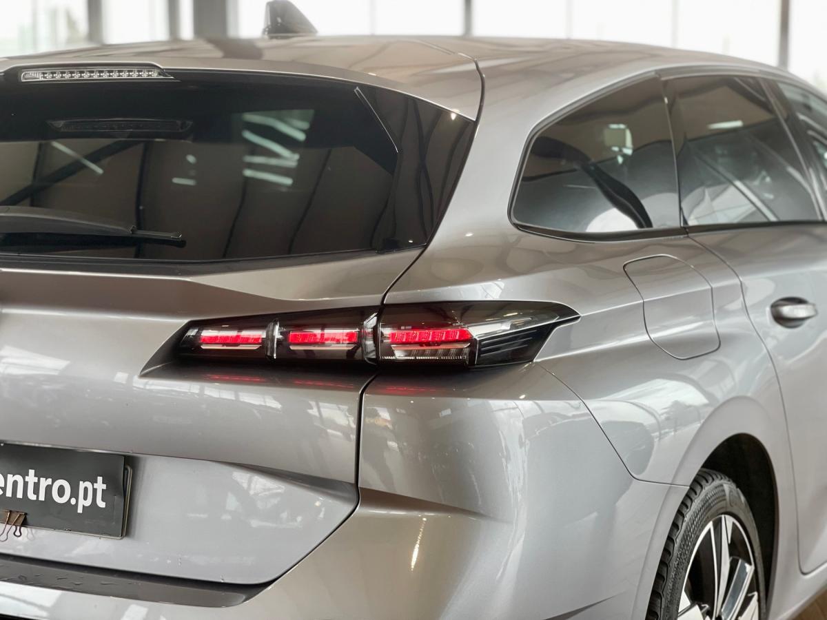 peugeot-308-sw-2022-gasolina-1199cc