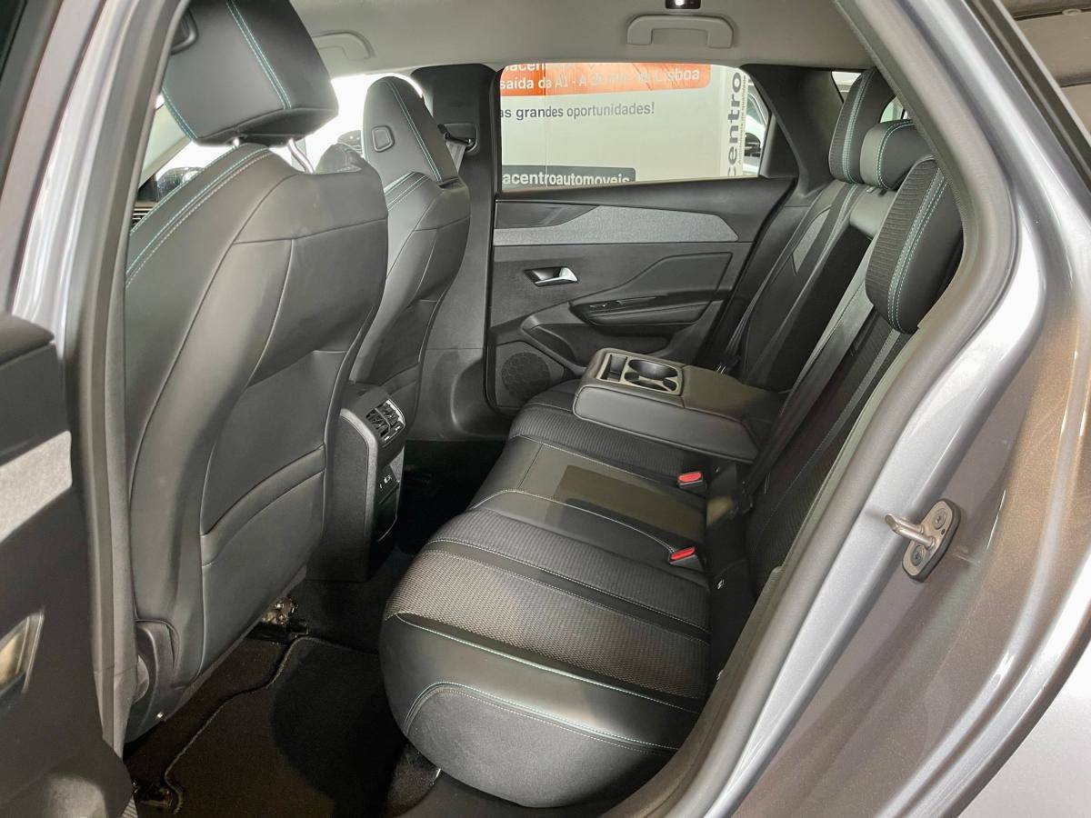 peugeot-308-sw-2022-gasolina-1199cc
