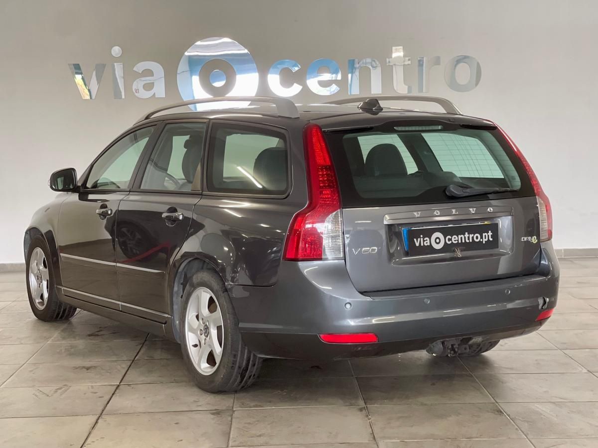 volvo-v50-2012-diesel-1560cc