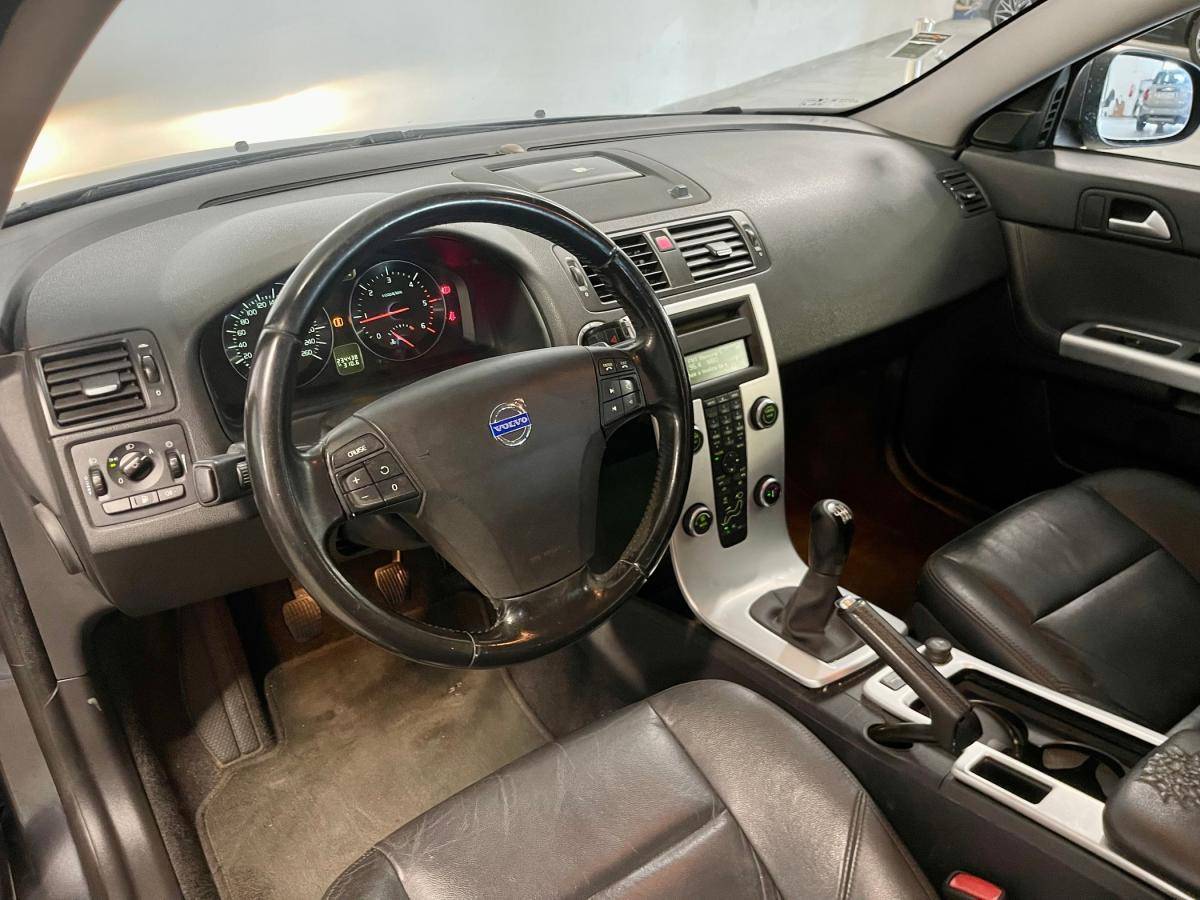 volvo-v50-2012-diesel-1560cc