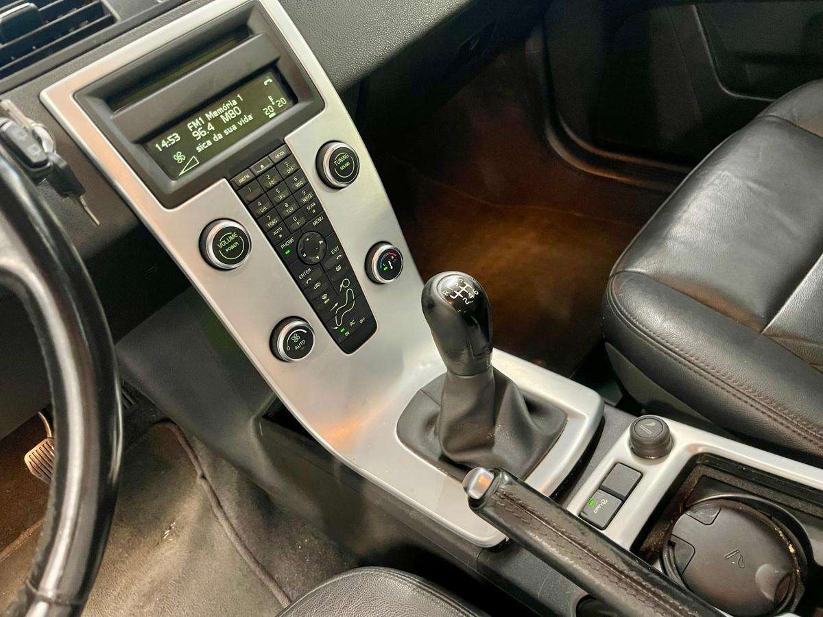 volvo-v50-2012-diesel-1560cc