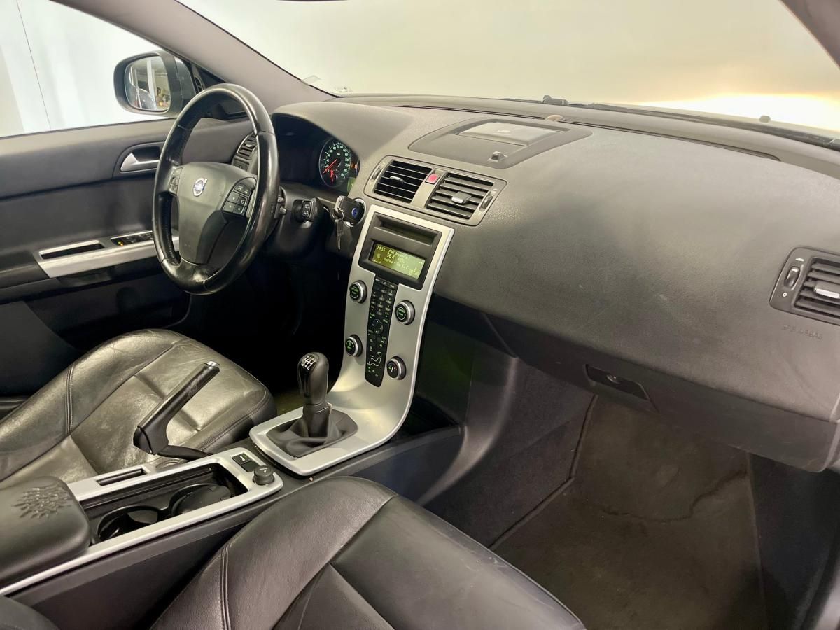 volvo-v50-2012-diesel-1560cc