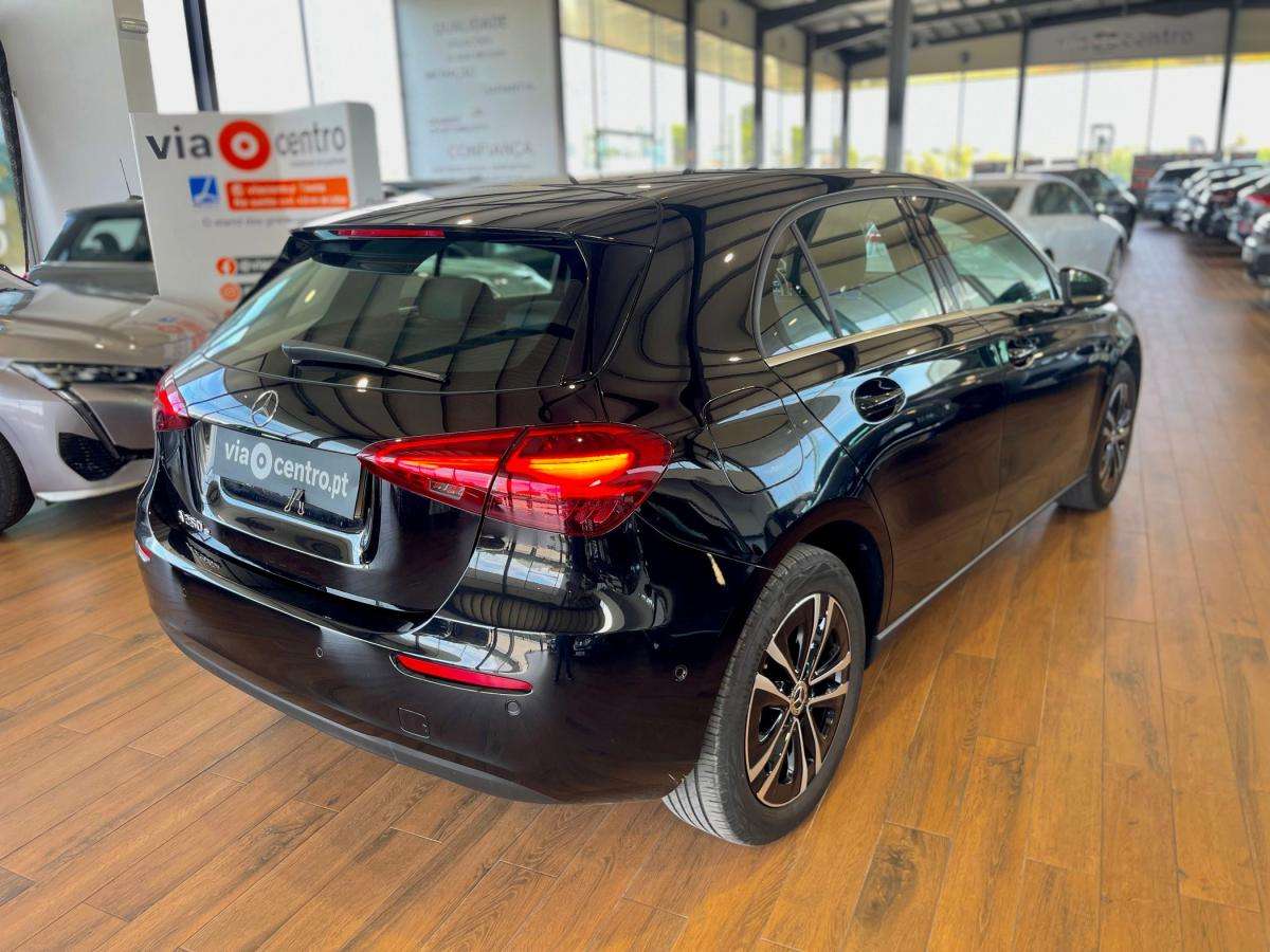 mercedes-benz-classe-a-2025-hibrido-a-gasolina-1332cc