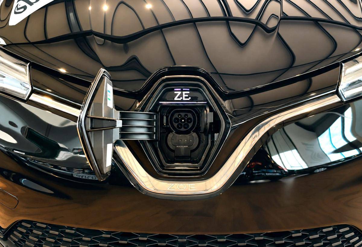 renault-zoe-2022-eletrico-0cc