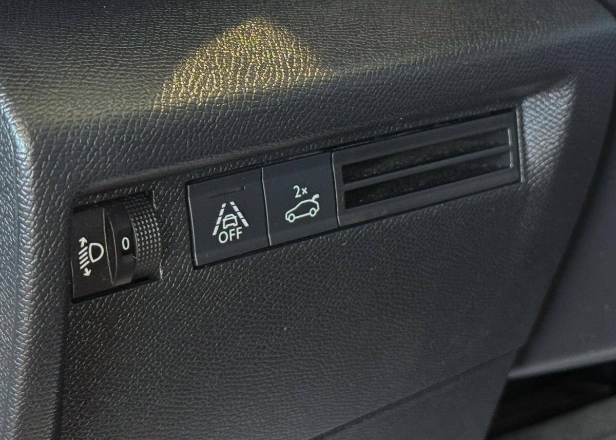 citroen-c4-2023-gasolina-1199cc