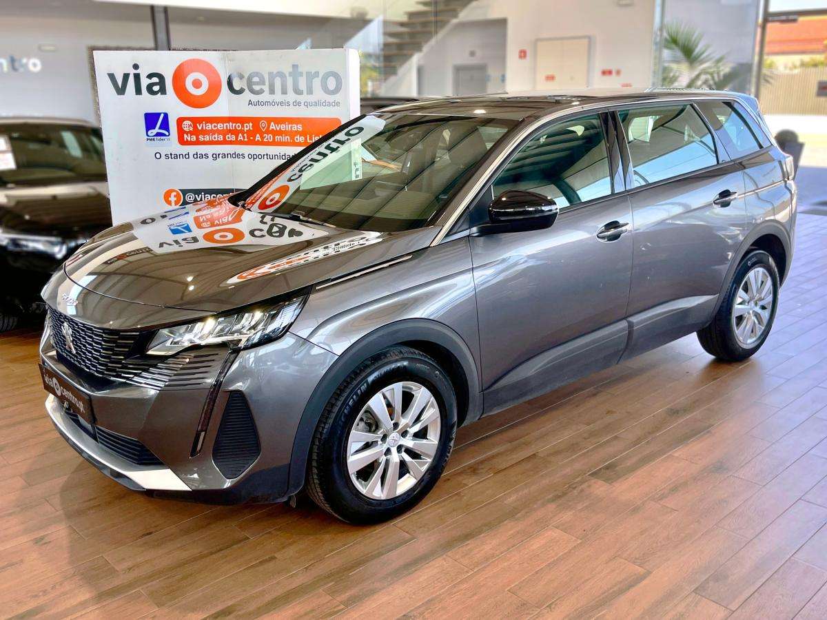 peugeot-5008-2023-gasolina-1199cc