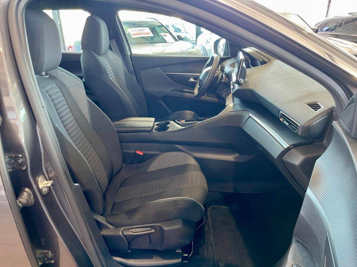 peugeot-5008-2023-gasolina-1199cc