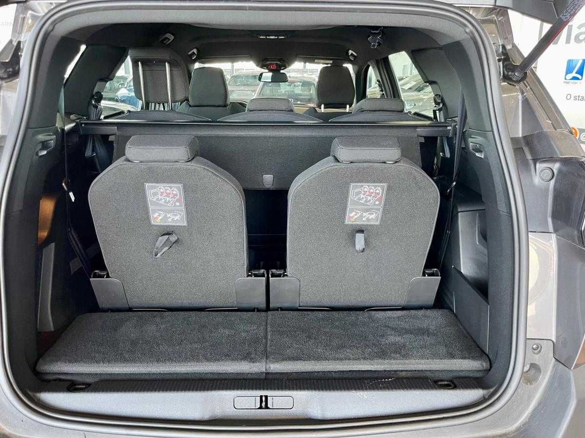 peugeot-5008-2023-gasolina-1199cc