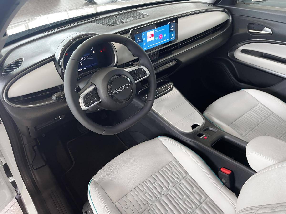 fiat-600-2026-gasolina-1199cc