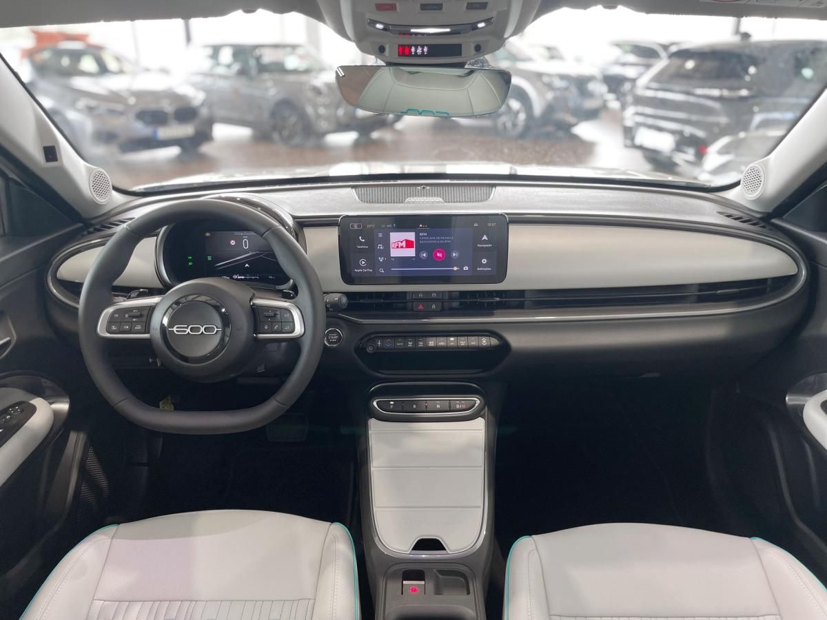 fiat-600-2026-gasolina-1199cc