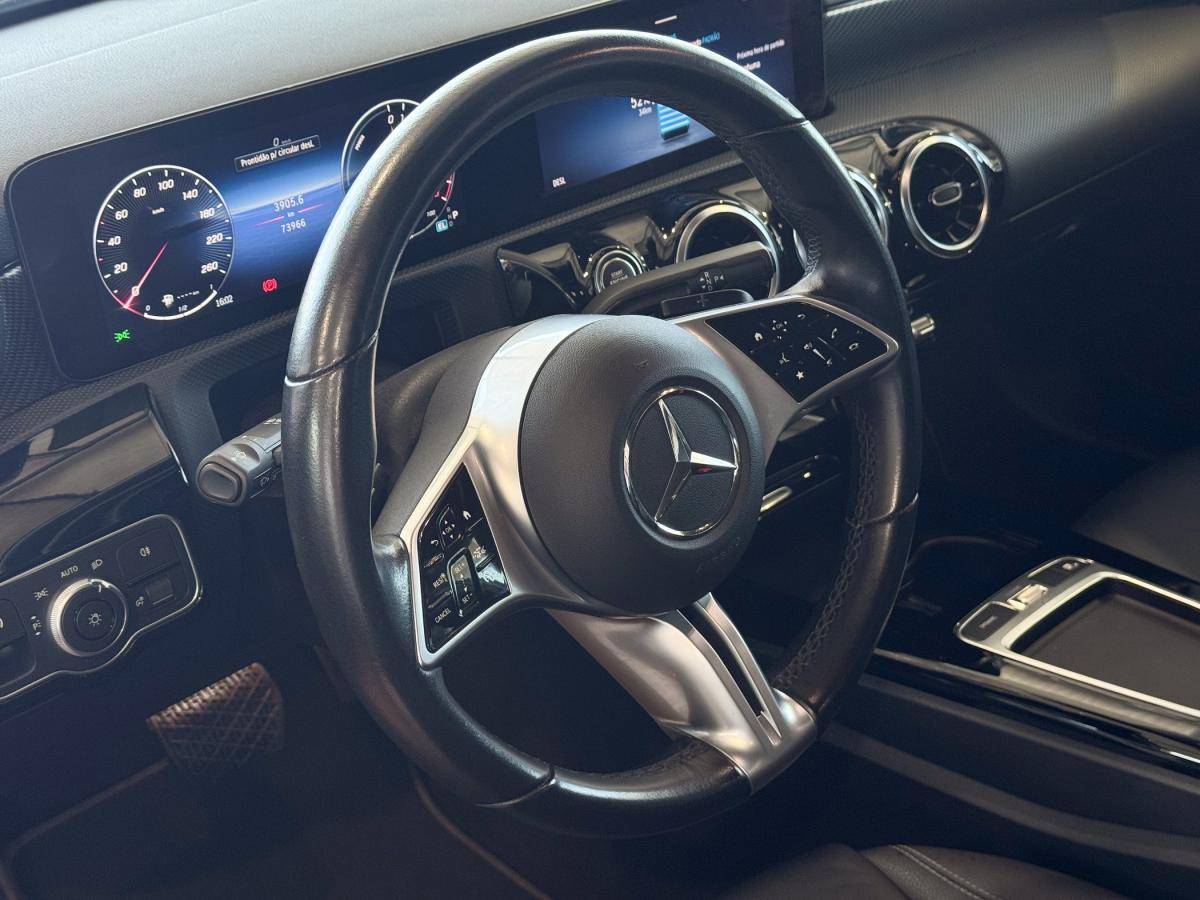 mercedes-benz-classe-a-2024-hibrido-a-gasolina-1332cc