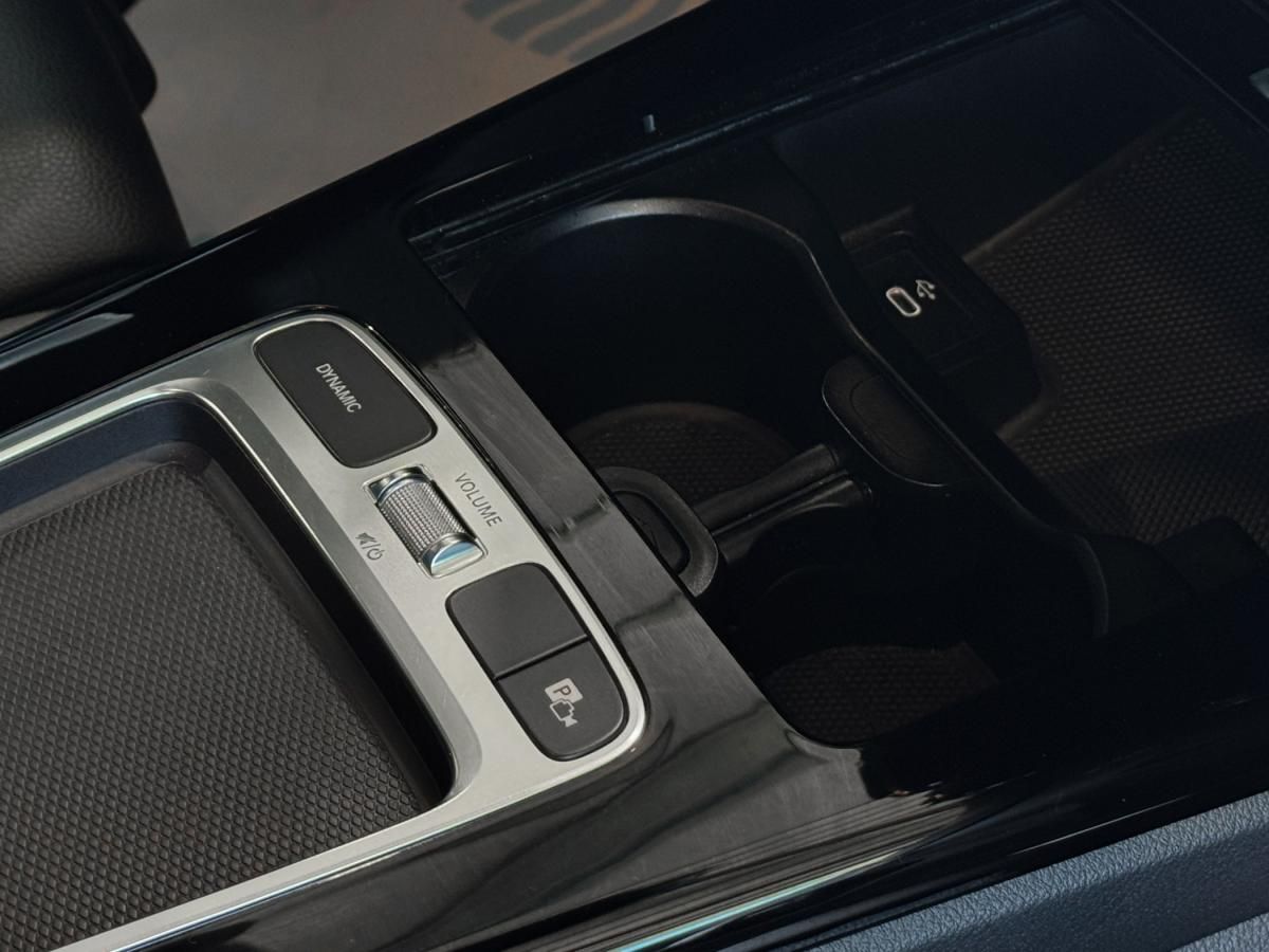 mercedes-benz-classe-a-2024-hibrido-a-gasolina-1332cc