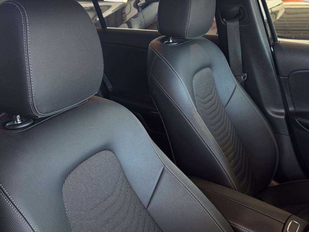 mercedes-benz-classe-a-2024-hibrido-a-gasolina-1332cc