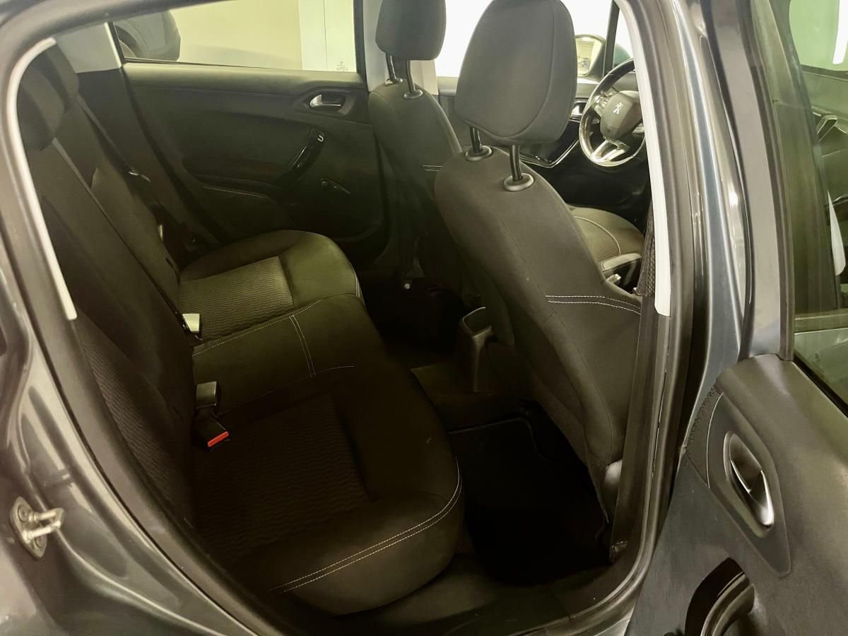 peugeot-208-2015-diesel-1560cc