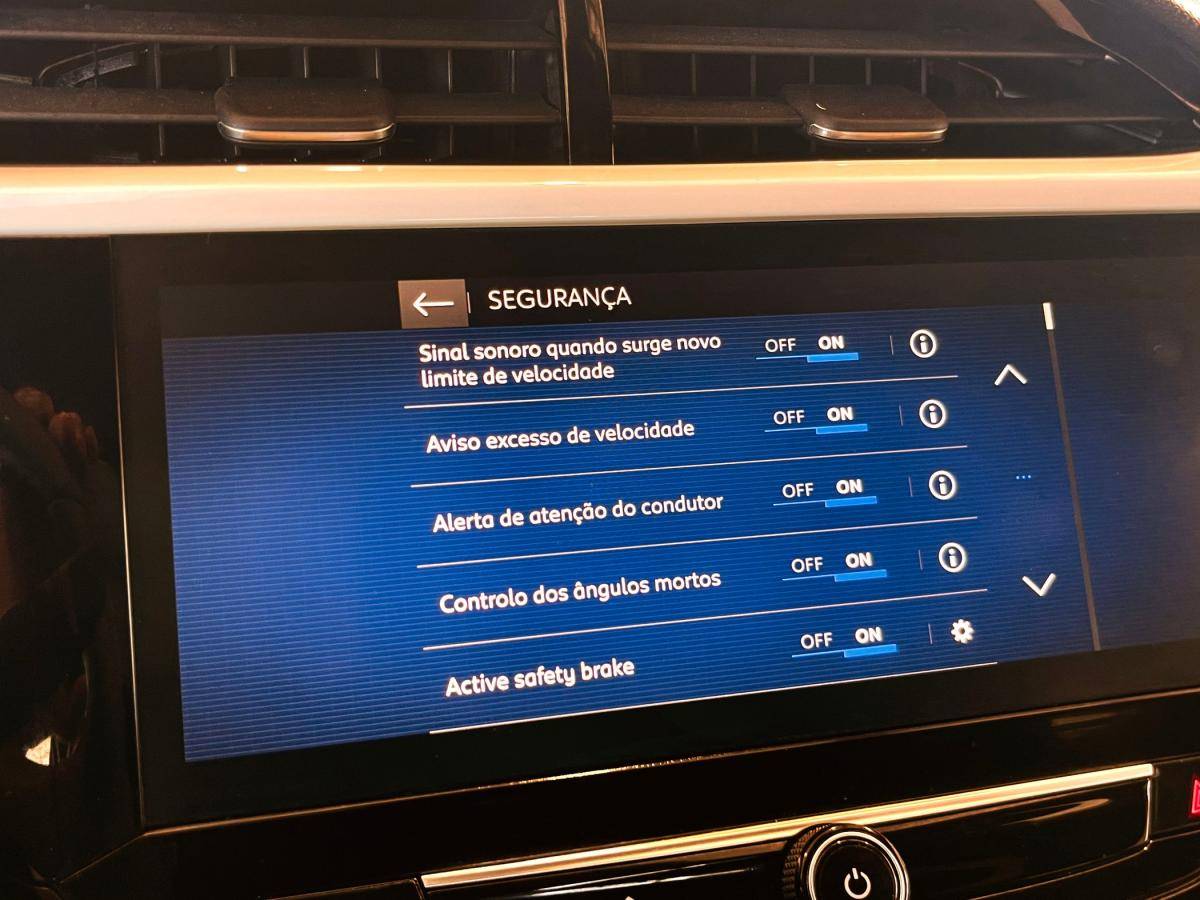 opel-corsa-2025-gasolina-1199cc