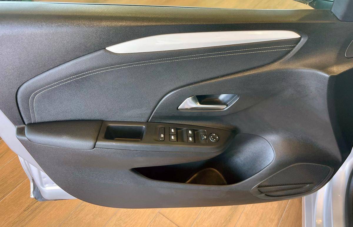 opel-corsa-2025-gasolina-1199cc