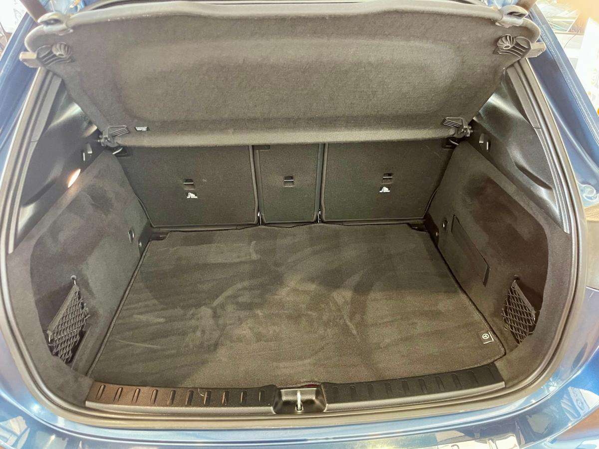 mercedes-benz-gla-2022-hibrido-a-gasolina-1332cc