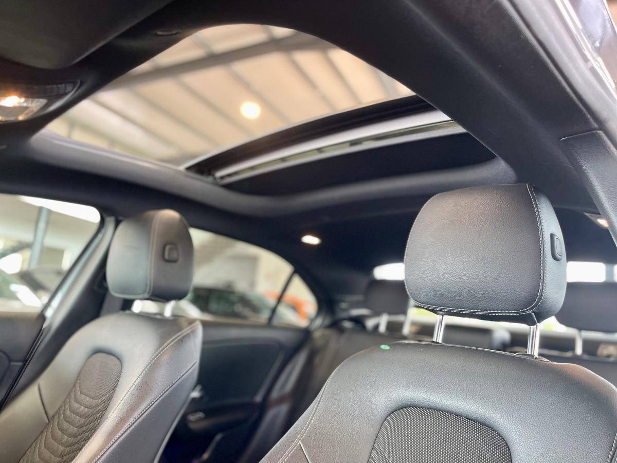 mercedes-benz-classe-a-2023-hibrido-a-gasolina-1332cc