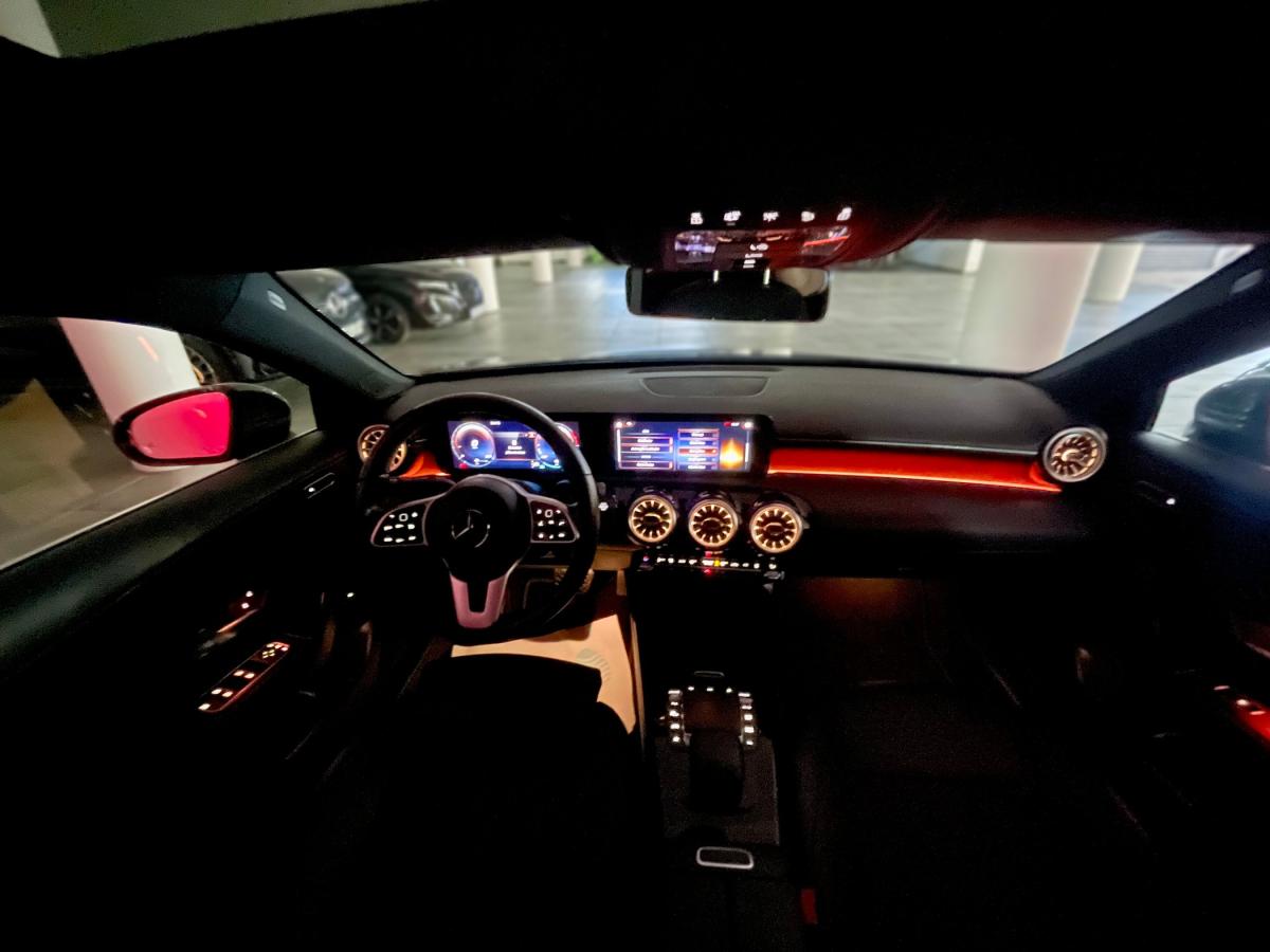 mercedes-benz-classe-a-2023-hibrido-a-gasolina-1332cc
