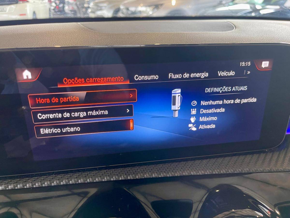 mercedes-benz-classe-a-2023-hibrido-a-gasolina-1332cc