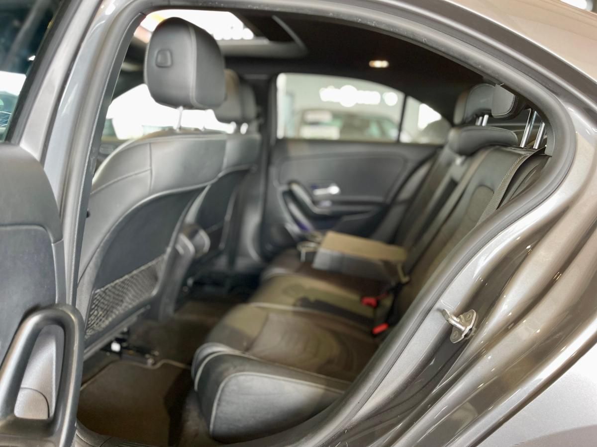 mercedes-benz-classe-a-2023-hibrido-a-gasolina-1332cc