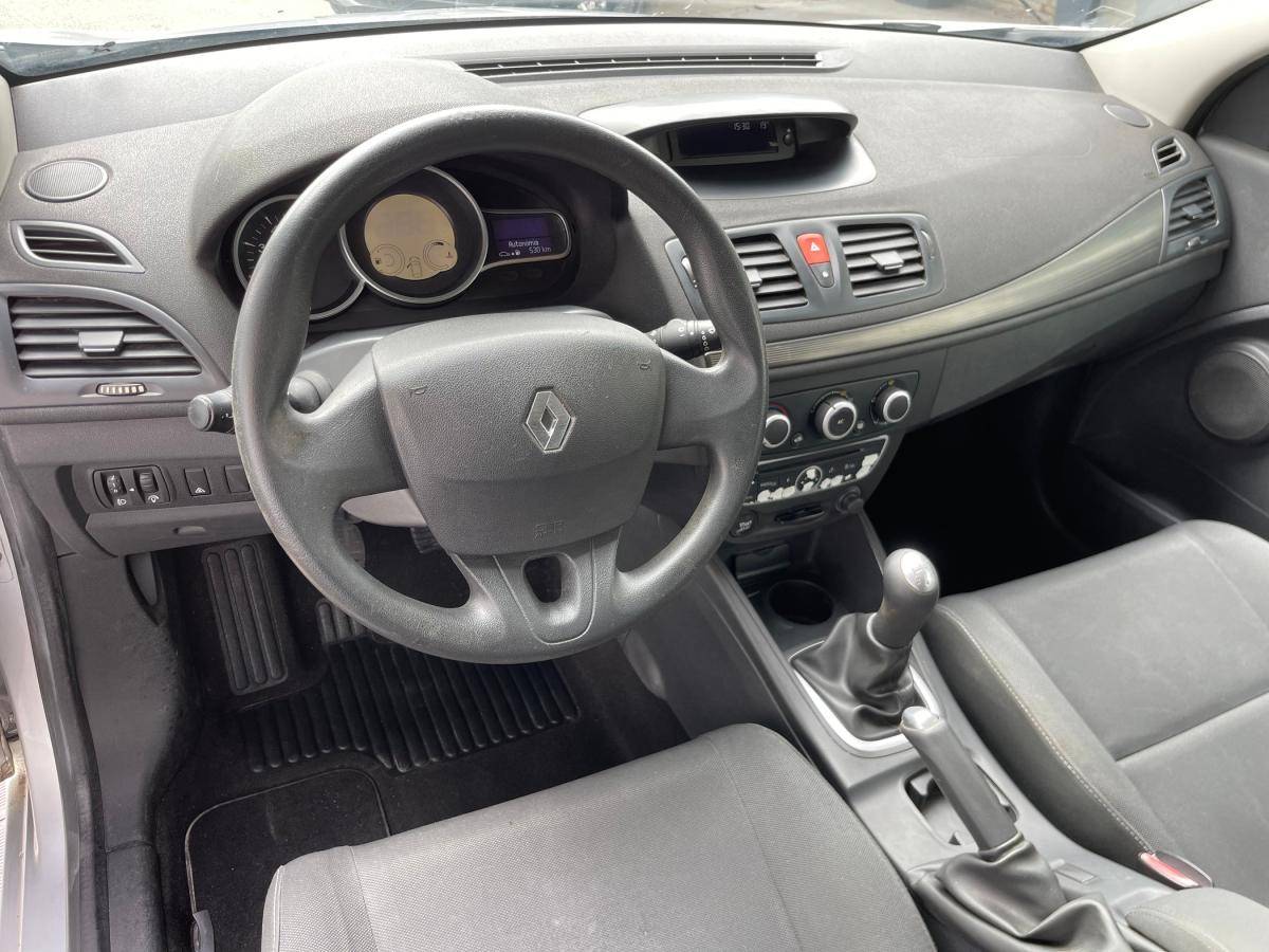 renault-megane-sport-tourer-2010-diesel-1461cc