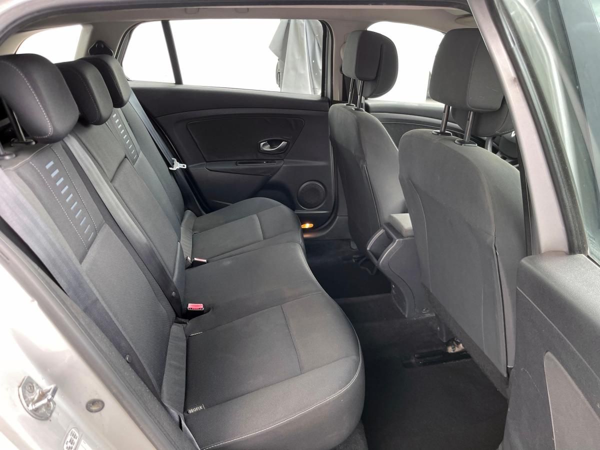 renault-megane-sport-tourer-2010-diesel-1461cc